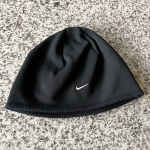 Nike Small Swoosh Vintage Skully